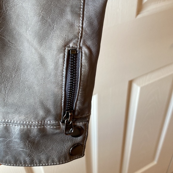 Anthroplogie faux leather jacket - Picture 5 of 7